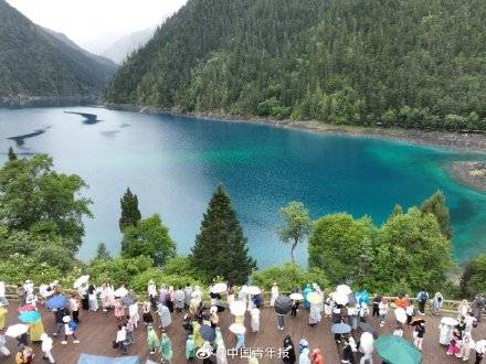 九寨沟景区全域恢复开放，日接待上限恢复至4.1万人次
